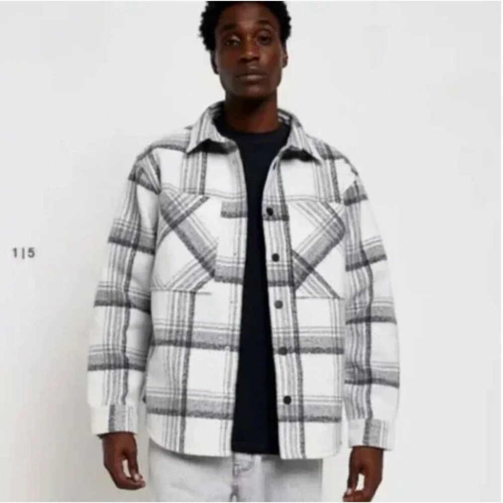 River Island Plaid White and Black Shacket with front snaps Size XL - Picture 2 of 7